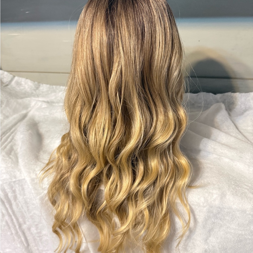 Blonde Wavy Hair Extension